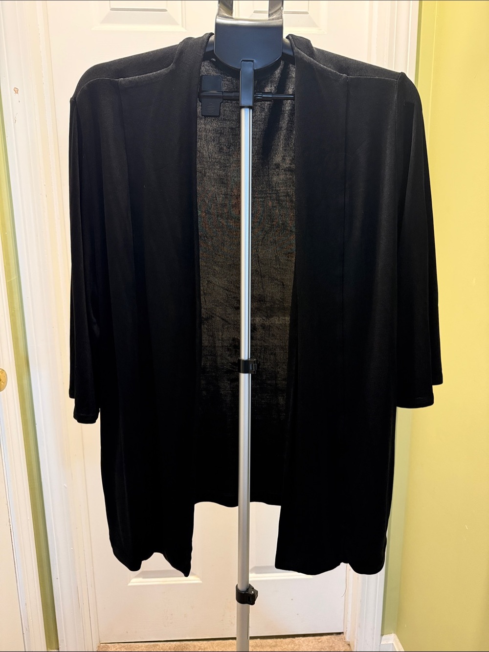 Chico's Black Open-Front Lightweight Cardigan